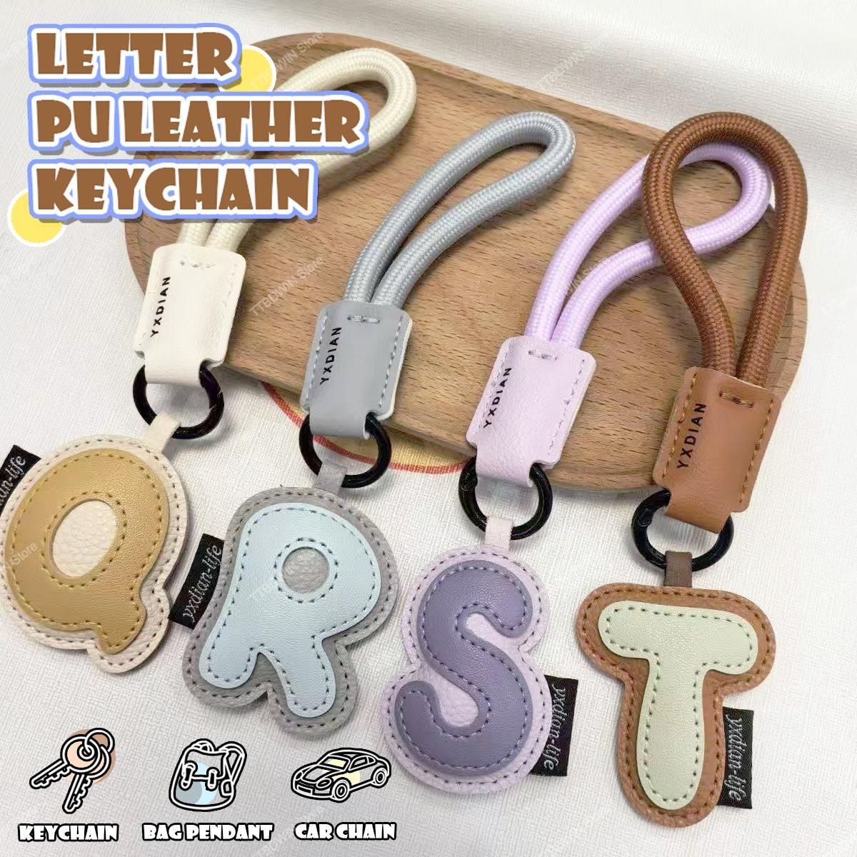 Monogram Keychain Leather - พวงกุญแจหนัง PU 26 ตัวอักษร แฟชั่นเกาหลี น่ารัก