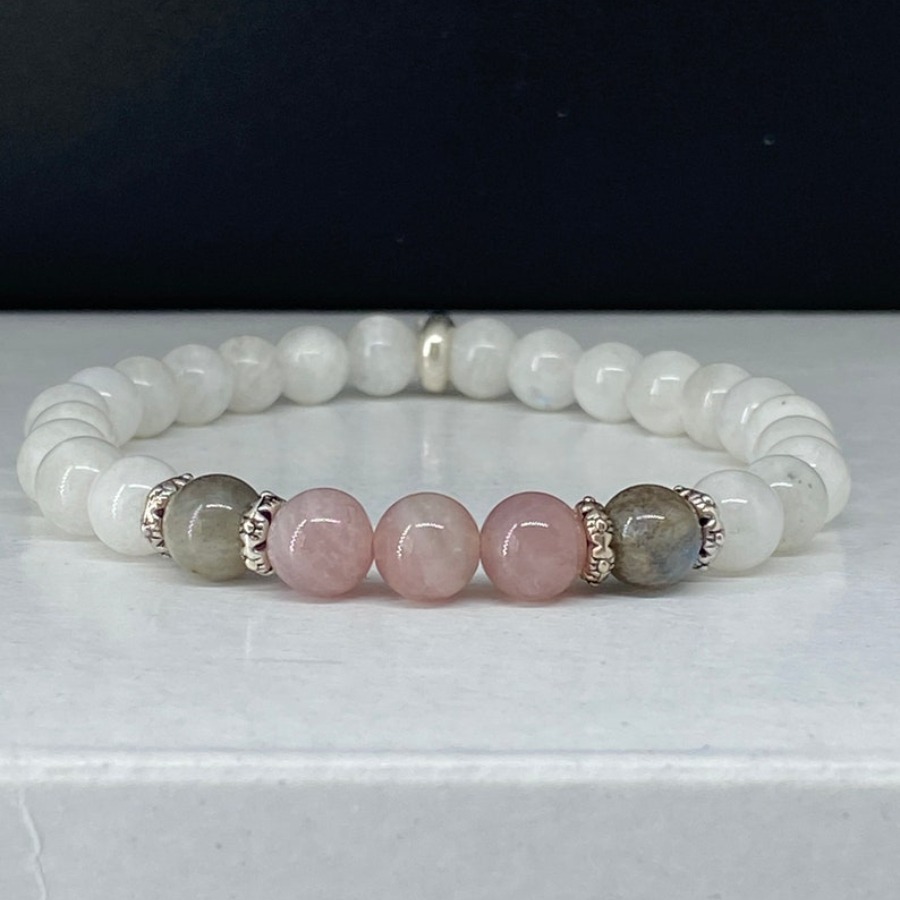 Coordinates Bracelet - มูนสโตนใหม่ สร้อยข้อมือลาบราดอร์ไลท์และโรสควอตซ์ สงบ จิตวิญญาณ จุดเริ่มต้นใหม่ พลังงานบวก