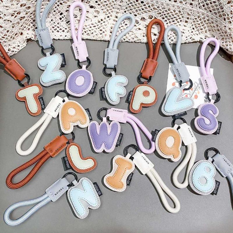 พวงกุญแจหนัง PU 26 ตัวอักษร แฟ - Monogram Keychain Leather บทวิจารณ์และราคา