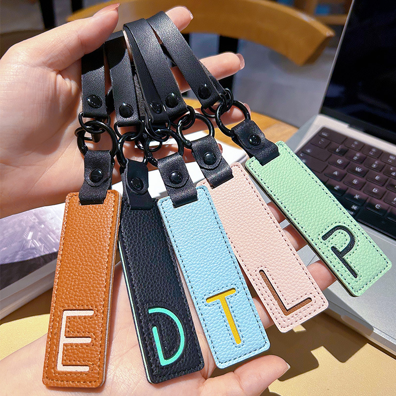 คลาสสิก Pu พวงกุญแจหนัง A-Z 26 - Monogram Keychain Leather บทวิจารณ์และราคา